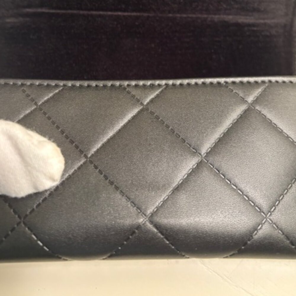 Unused Chanel Quilted Leather Eyeglass Case w/ Care Booklet *UNISEX* - Picture 4 of 15